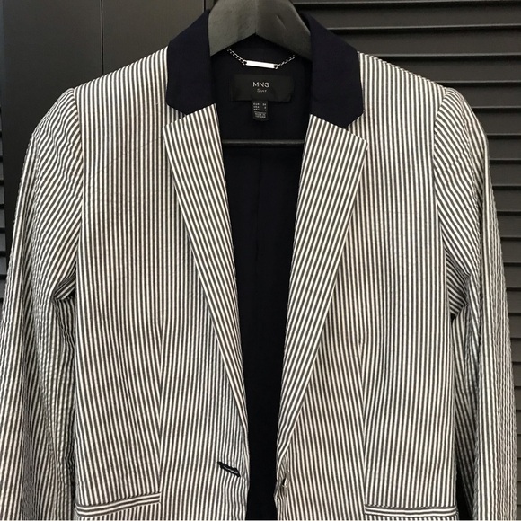 Mango MNG Suit 100% Cotton Seersucker Blazer, Beautifully Tailored, Size 2 - Picture 4 of 15